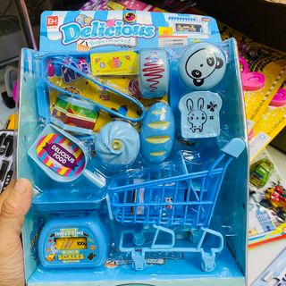 Xe đẩy siêu thị và bánh cho bé MỚI