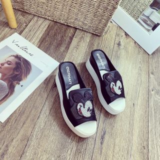 Dép cao hình mickey
