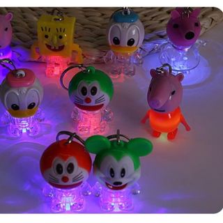 Móc khóa có đèn
Sỉ 47k 10c đủ mẫu
