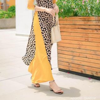 ÁO DÀI TRUYỀN THỐNG HỌA TIẾT HOA CÚC PHỐI TAY VÀNG ( ÁO KÈM QUẦN)