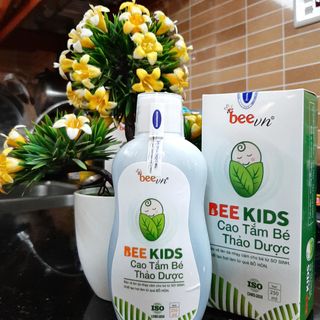 Dung dịch tắm thảo dược cho bé BEE KIDS