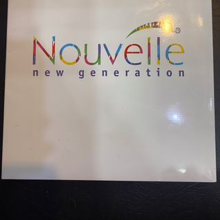 Kem nhuộm tóc Nouvelle made in Ytalya