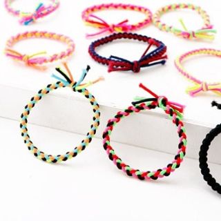 Cột tóc đủ màu sắc đẹp 1k2