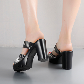 Sandal gót trụ 8cm siêu nhẹ, Hàn Quốc