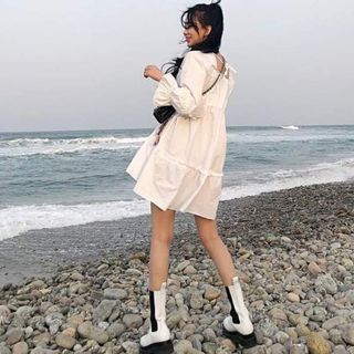 ĐẦM BABYDOLL TRẮNG CỔ VUÔNG TAY PHỒNG NƠ LƯNG