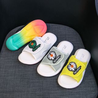 Dép kết hoa cúc