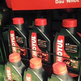 Motul 7100