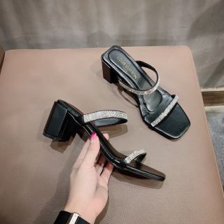 Dép quai ớt