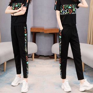 Bộ đồ thể thao nữ họa tiết TT01