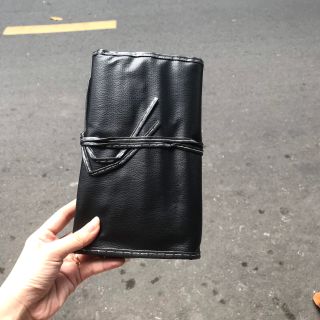 Bộ cọ trang điểm chuyên nghiệp 24 cây được thiết kế theo xu hướng hiện đại