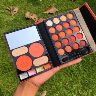 Bộ kit Makeup ORANGE Any Lady chỉ toàn nâu tây cam xinh ngất trời
