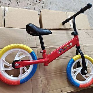 Xe đạp vận động trẻ em