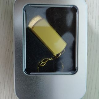 USB 32GB tích hợp bộ cài đặt Windows tự động