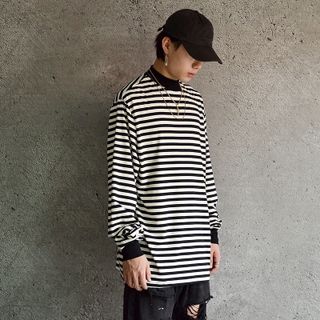 Áo thun tay dài sọc ngang nhỏ