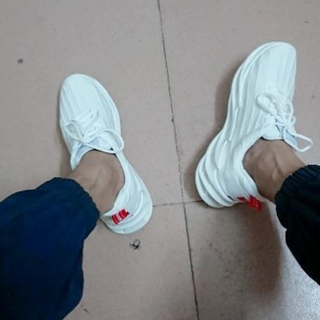 Sneaker trơn, trắng đen 2020 cao cấp