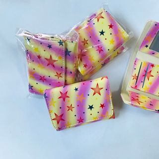 Ví nữ cầm tay, ngôi sao may mắn