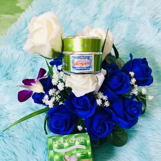 KEM DƯỠNG TRẮNG DA - KEM CHỐNG LÃO HÓA SĂN CHẮC CƠ DA HOLY CARE (XANH LÁ)