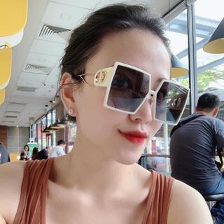MAT KINH THOI TRANG C11