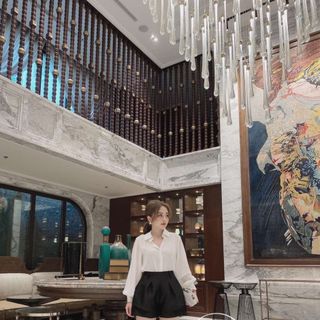 Set áo somi tay phồng và quần vây tầng