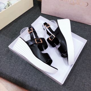 Giày sandal đế xuồng quai cài