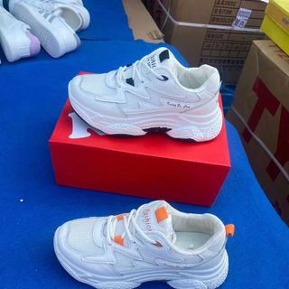 Giày nữ Quảng Châu 03