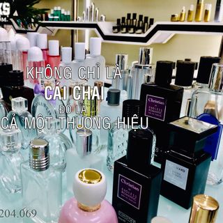 CHAI 5ML THỦY TINH VUÔNG, NẮP VẶN