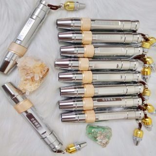 Đèn Soi Đá 3 màu - Đèn chiếu sáng Đá quý và Trang Sức chuẩn - Đủ Sạc va Pin.