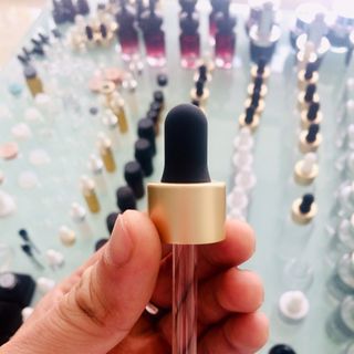 CHAI SERUM 30ML, MÀU NÂU, NẮP HÚT CAO SU