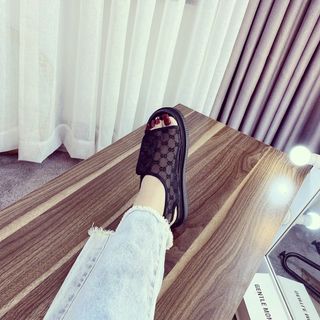 Giày sandal lưới CG