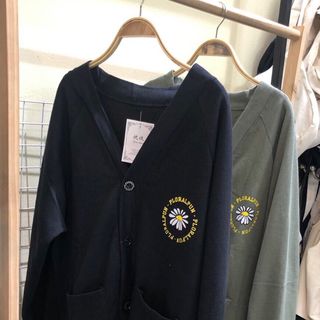 Áo Khoác cardigan in bông cúc