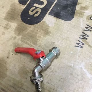 Khoá nước.....miễn phí ship trên 10c