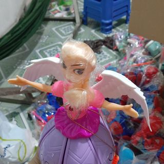 Lồng đèn công chúa elsa có cánh điện tử