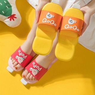 Dép quai ngang nhựa hình chai nước cute