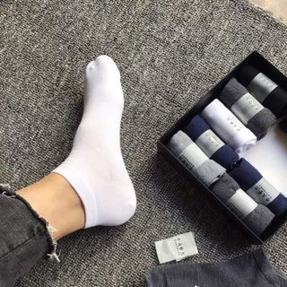 hộp tất cổ ngắn dành cho nam