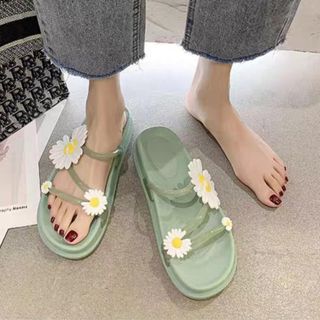 Dép quai mỏng đính hoa
