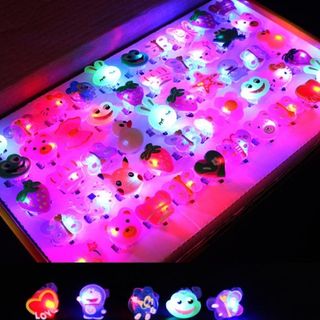 Nhẫn đeo tay đủ mẫu có đèn led