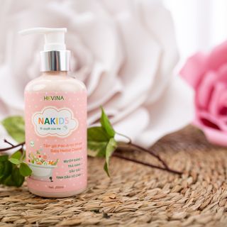 SỮA TẮM GỘI THẢO DƯỢC NAKIDS