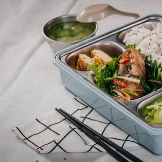 Hộp ăn trưa inox hộp nhựa 5 ngăn