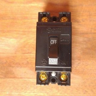 CB cóc 30A Sino Vanlock BS121/30A