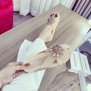 Dép nữ đính hoa xinh