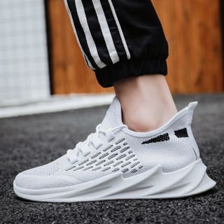 GIÀY THỂ THAO CAO CẤP LTT