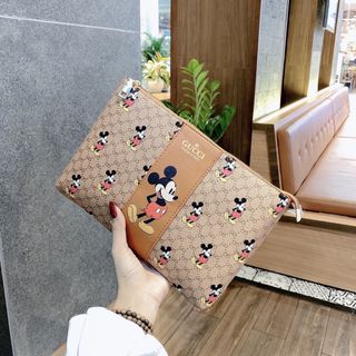 Ví cầm tay mickey