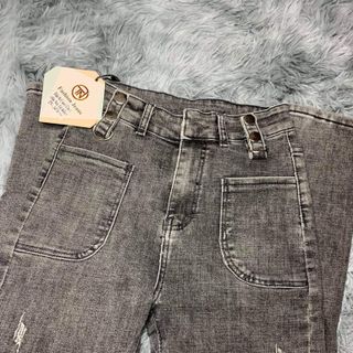 Quần jeans nữ lưng cao