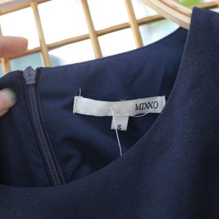 Đầm liền chân xòe
