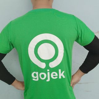 Áo thun gojek thời trang in decal trắng