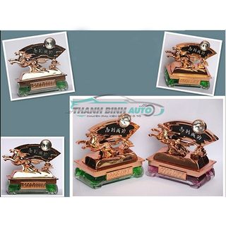 Nước Hoa Hình Con Ngựa Để Taplo Ô Tô
