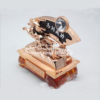 Nước Hoa Hình Con Ngựa Để Taplo Ô Tô