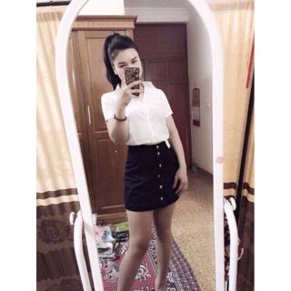 Áo sơ mi trắng cổ đức