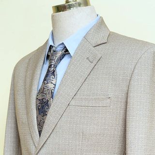 Bộ vest trung niên màu sáng kem