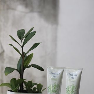 Sữa rửa mặt tạo tạo bọt Pour A